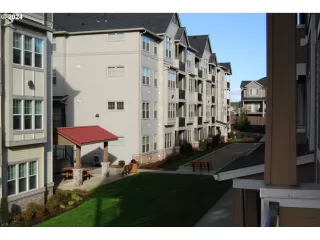 Photo #2: 24207321 Listing