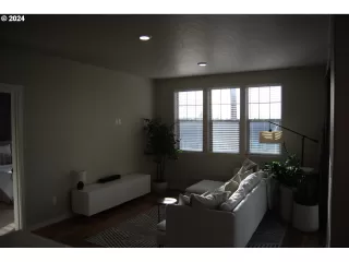 Photo #3: 24207321 Listing