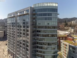 Photo #1: 24208645 Listing