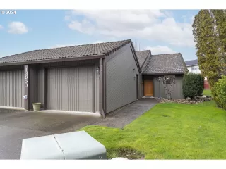 Photo #3: 24208933 Listing 