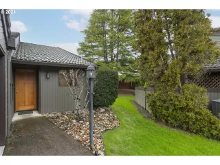 Photo #5: 24208933 Listing 