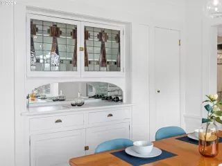 Photo #4: 24210503 Listing