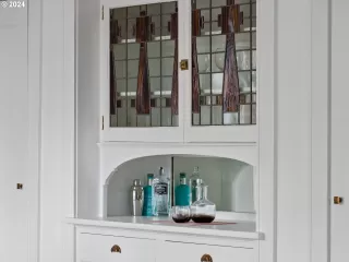 Photo #5: 24210503 Listing