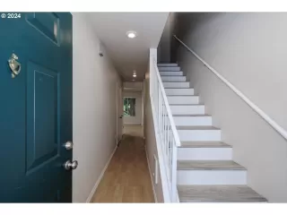 Photo #3: 24211121 Listing 