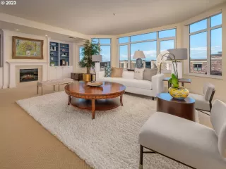 Photo #5: 24211223 Listing