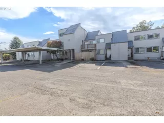 More Details about MLS # 24212061 : 7316 NE 16TH AVE 307