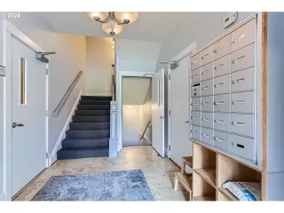 Photo #2: 24212435 Listing 