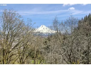 More Details about MLS # 24213619 : 830 SW BROADWAY DR 9