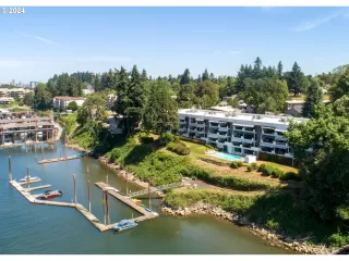 Photo #1: 24214611 Listing