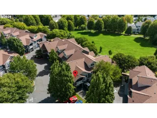 Photo #2: 24216954 Listing