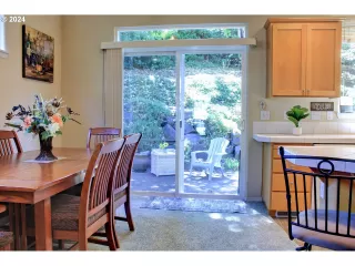 Photo #6: 24217181 Listing 