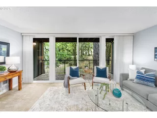 Photo #6: 24218515 Listing