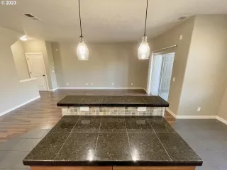 Photo #6: 24220867 Listing