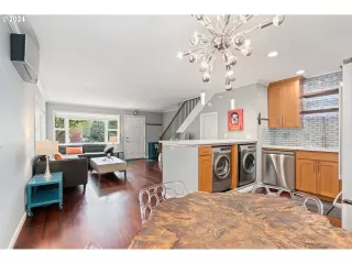 Photo #2: 24221821 Listing 