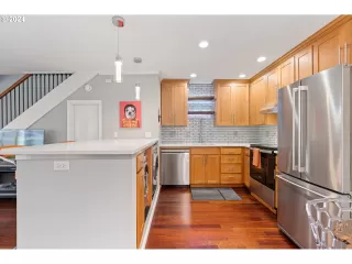 Photo #3: 24221821 Listing 