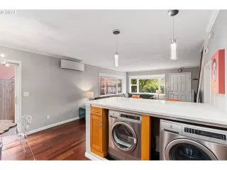 Photo #5: 24221821 Listing 