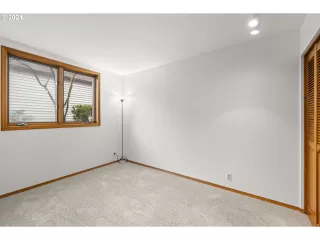 Photo #3: 24222153 Listing 