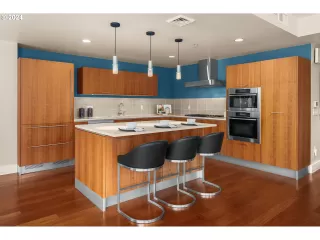 Photo #3: 24224682 Listing