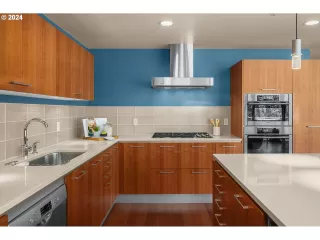 Photo #4: 24224682 Listing