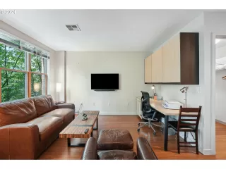 Photo #2: 24224939 Listing 