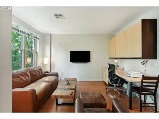 Photo #3: 24224939 Listing 