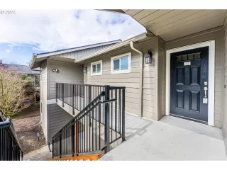 Photo #3: 24225187 Listing