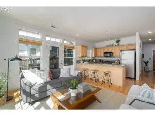 Photo #3: 24225438 Listing 