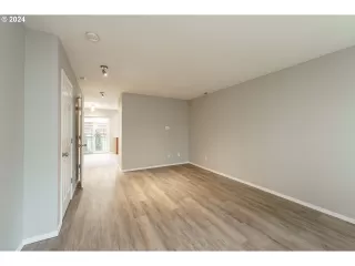 Photo #3: 24225505 Listing