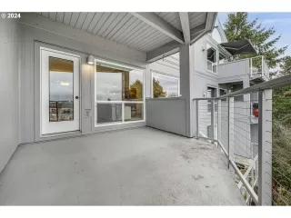 Photo #1: 24226033 Listing 
