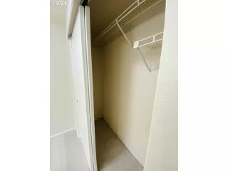 Photo #3: 24226656 Listing 