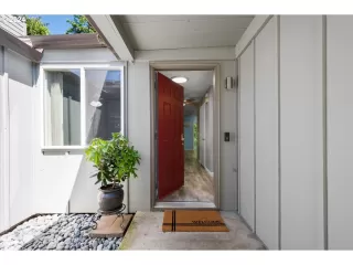 Photo #4: 24227807 Listing 