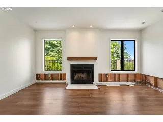 Photo #2: 24228058 Listing