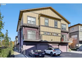 More Details about MLS # 24230219 : 11215 SE CAUSEY CIR