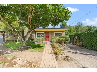 Photo #1: 24231655 Listing