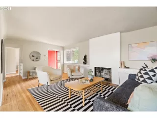 Photo #3: 24231655 Listing