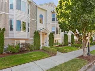 Photo #1: 24232123 Listing