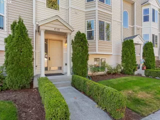 Photo #3: 24232123 Listing