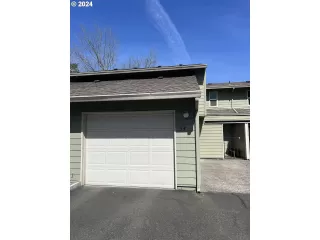 Photo #2: 24233811 Listing