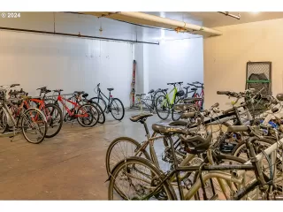 Photo #5: 24235474 Listing