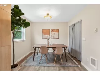 Photo #2: 24236204 Listing