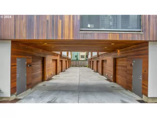 Photo #1: 24236867 Listing 