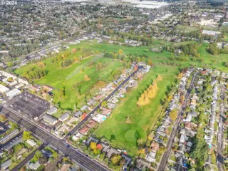 Photo #2: 24237214 Listing