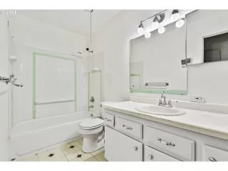 Photo #1: 24237266 Listing 