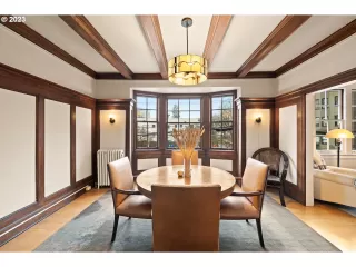 Photo #2: 24237331 Listing 