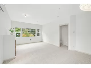 Photo #6: 24237853 Listing 