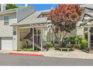 Photo #2: 24238343 Listing