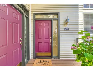 Photo #3: 24238343 Listing