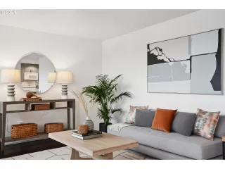 Photo #5: 24239525 Listing