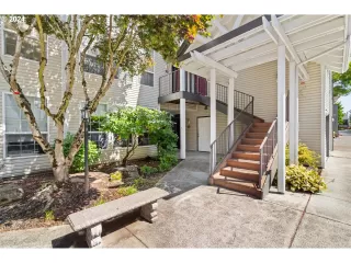 Photo #2: 24240142 Listing