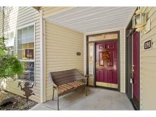 Photo #3: 24240142 Listing